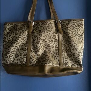 Chic Leopard Print Tote with Tan Accents
